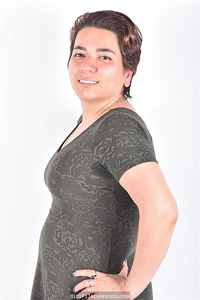 Kadın Oyuncular Adayımız Farah