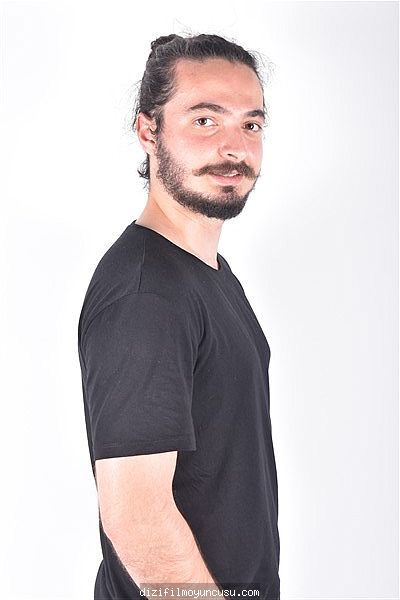 Erkek Oyuncular Adayımız Pouya
