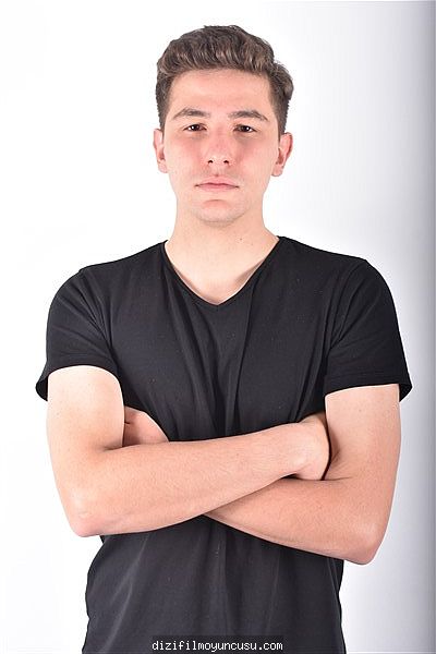 Erkek Oyuncular Adayımız Serhat