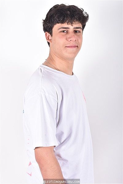 Erkek Oyuncular Adayımız Emre