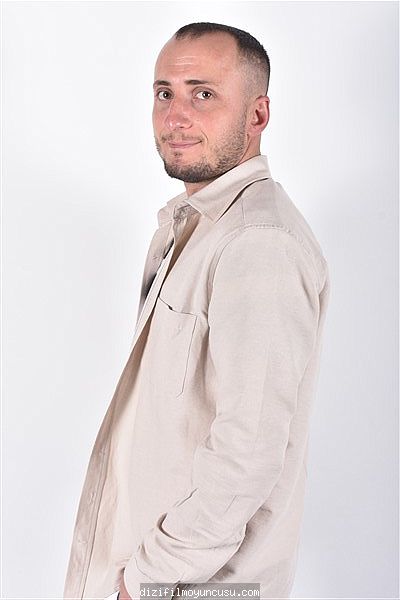Erkek Oyuncular Adayımız Emre