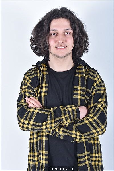 Erkek Oyuncular Adayımız Ulaş