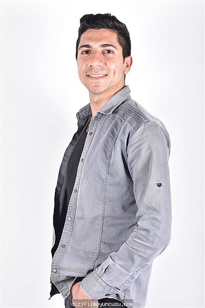 Erkek Oyuncular Adayımız Metin