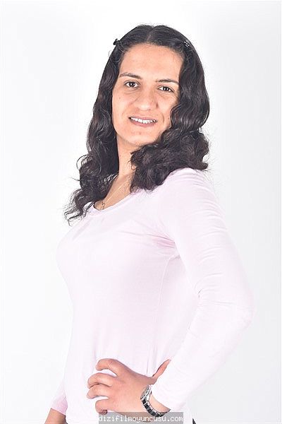 Kadın Oyuncular Adayımız Ebru