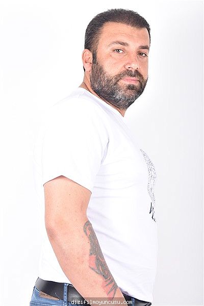 Erkek Oyuncular Adayımız Mehmet