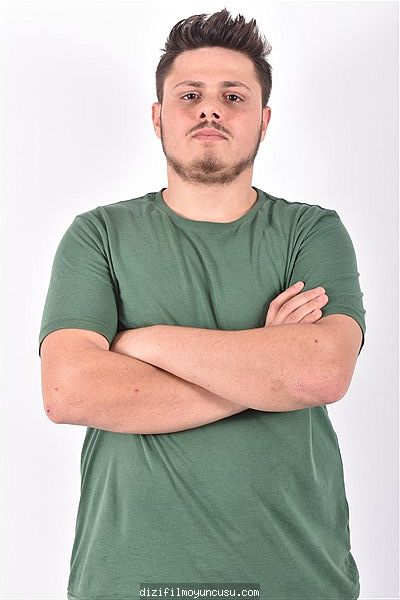 Erkek Oyuncular Adayımız Mehmet