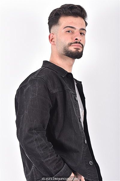 Erkek Oyuncular Adayımız Mehmet