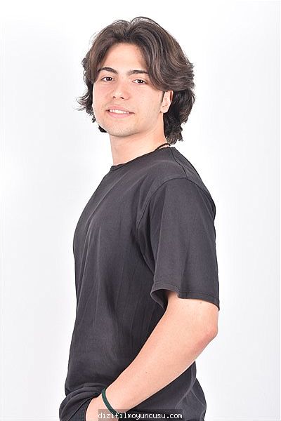 Erkek Oyuncular Adayımız Ozan