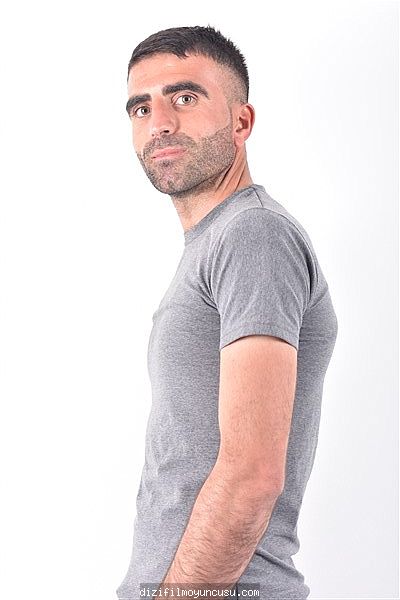 Erkek Oyuncular Adayımız Mustafa