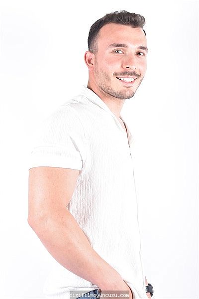 Erkek Oyuncular Adayımız Mustafa