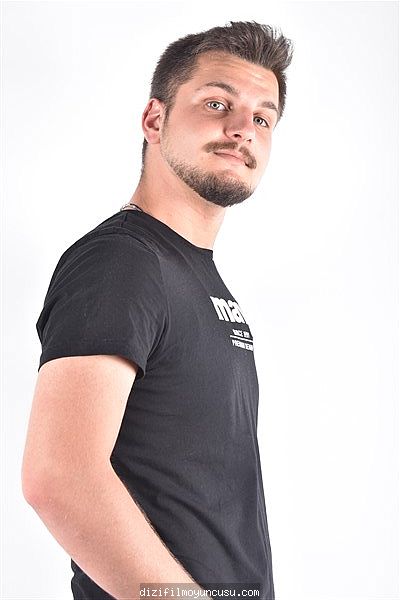 Erkek Oyuncular Adayımız Özcan