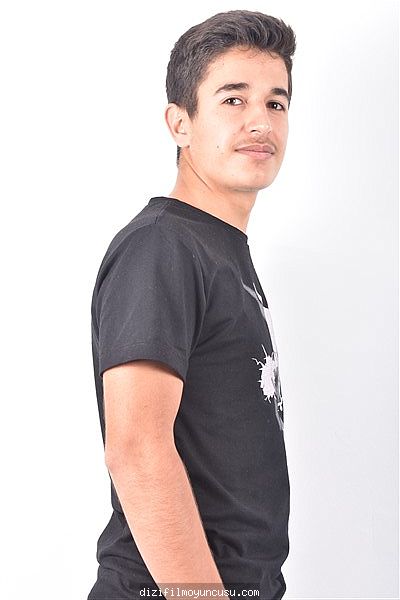 Erkek Oyuncular Adayımız Serhat