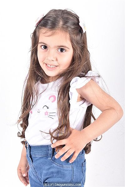 Çocuk Oyuncular Adayımız Kumsal