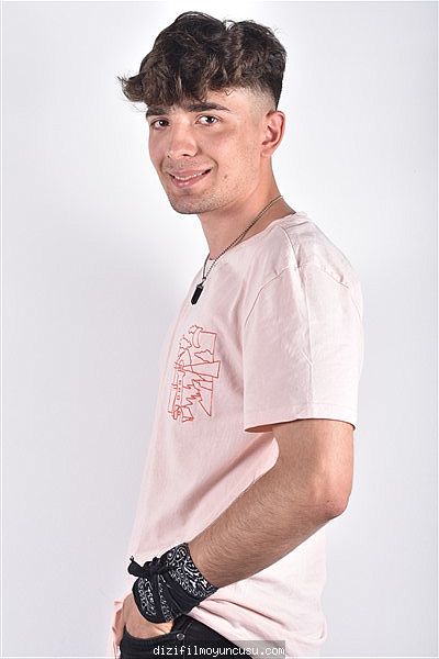 Erkek Oyuncular Adayımız Emre