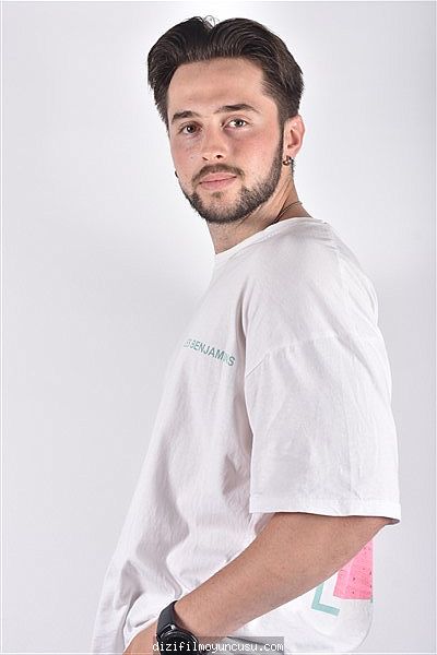 Erkek Oyuncular Adayımız Murat