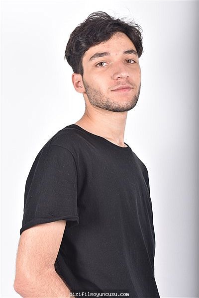 Erkek Oyuncular Adayımız Aslan