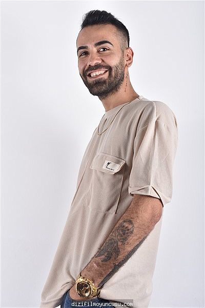 Erkek Oyuncular Adayımız Mehmet