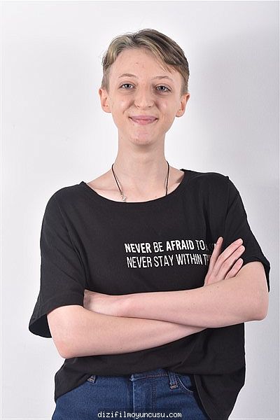 Kadın Oyuncular Adayımız Gülen