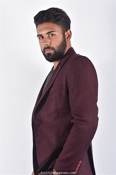 Erkek Oyuncular Adayımız Hakan