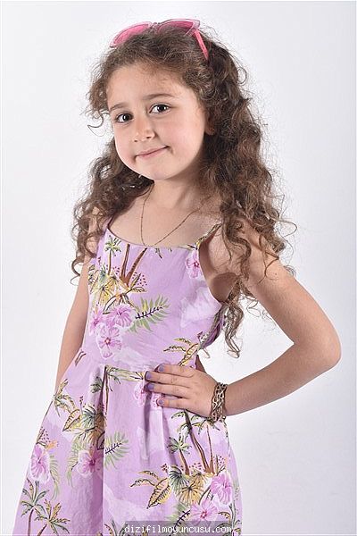 Çocuk Oyuncular Adayımız Naya