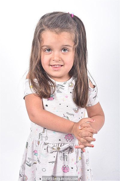 Çocuk Oyuncular Adayımız Amine