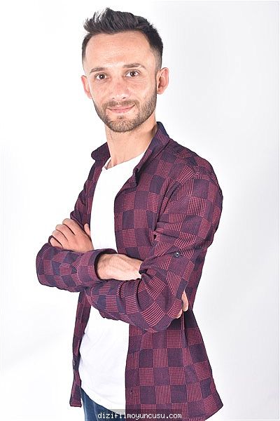 Erkek Oyuncular Adayımız Barış