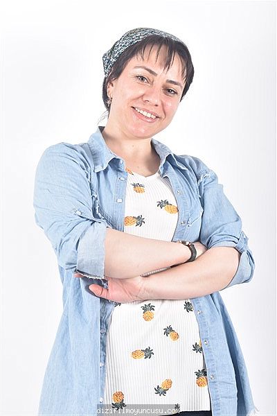 Kadın Oyuncular Adayımız Zeynep