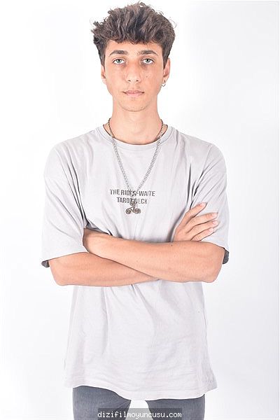 Erkek Oyuncular Adayımız Emre