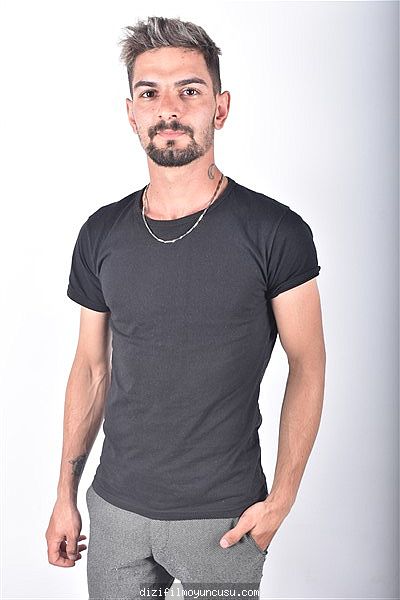 Erkek Oyuncular Adayımız İsmet