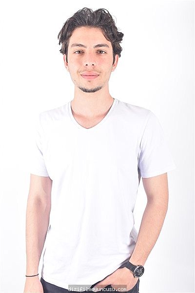 Erkek Oyuncular Adayımız Mustafa