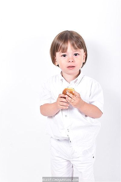 Çocuk Oyuncular Adayımız Mustafa