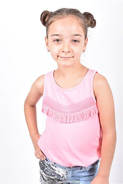 Çocuk Oyuncular Adayımız Elif