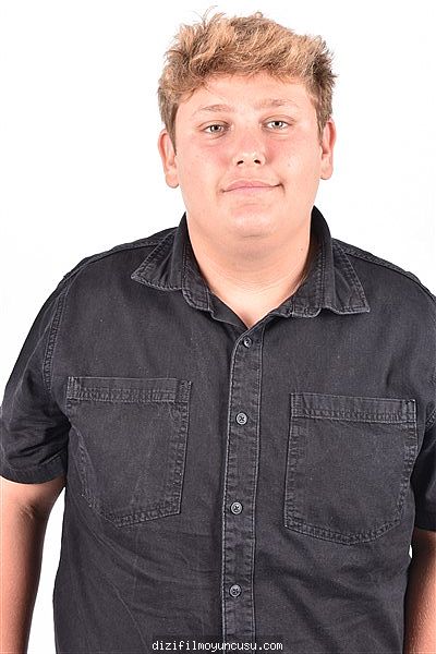 Erkek Oyuncular Adayımız Mustafa