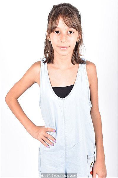 Çocuk Oyuncular Adayımız Nisa