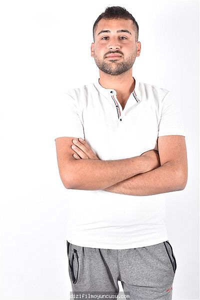 Erkek Oyuncular Adayımız Yaşar
