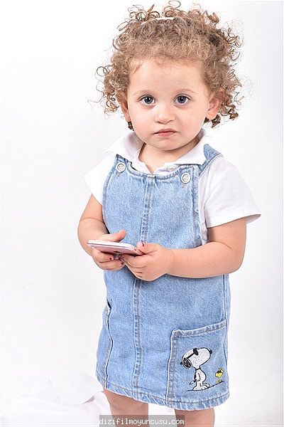 Çocuk Oyuncular Adayımız Elif