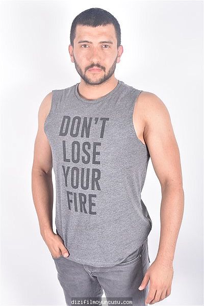 Erkek Oyuncular Adayımız Mustafa
