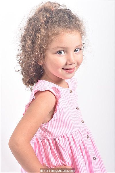 Çocuk Oyuncular Adayımız Arya