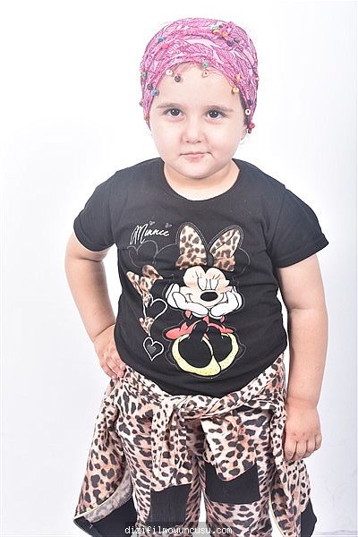 Çocuk Oyuncular Adayımız Azra