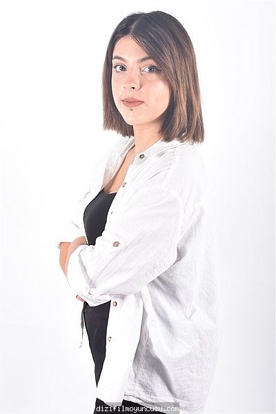 Kadın Oyuncular Adayımız Zeynep