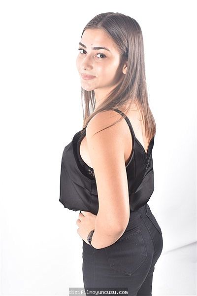 Kadın Oyuncular Adayımız Ayşe