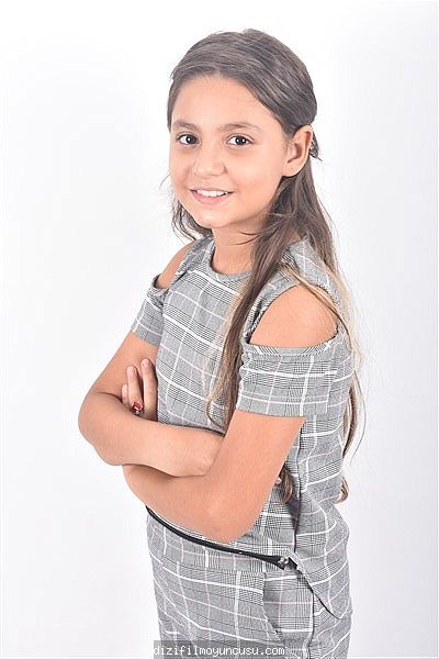 Çocuk Oyuncular Adayımız Elif