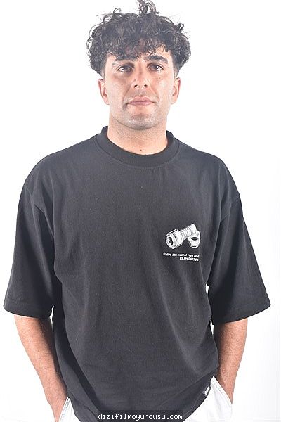 Erkek Oyuncular Adayımız Emrah
