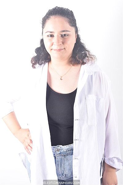 Kadın Oyuncular Adayımız Sara