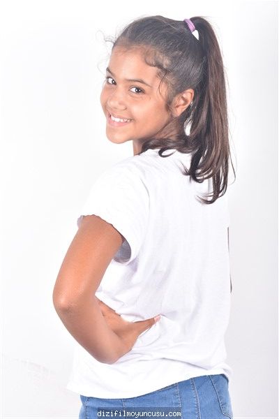 İzmir Cast Ajans Nehir 98175