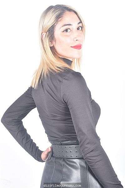 Kadın Oyuncular Adayımız Yasemin