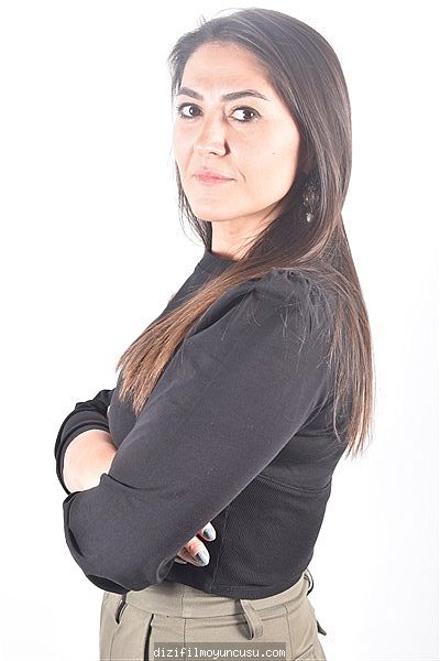 Kadın Oyuncular Adayımız Gökçe