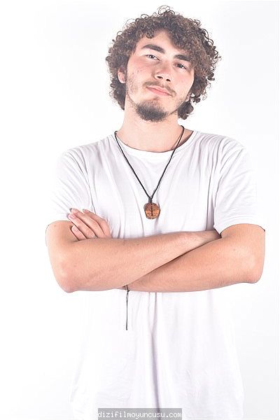 Erkek Oyuncular Adayımız Erdem