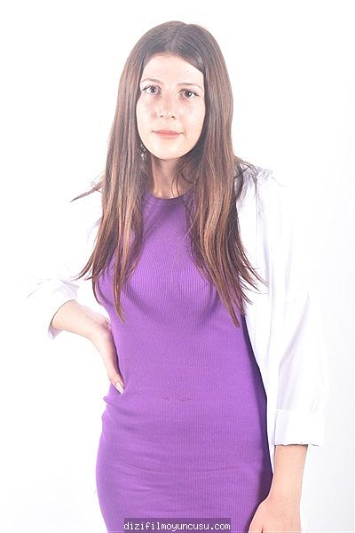 Kadın Oyuncular Adayımız Yeter