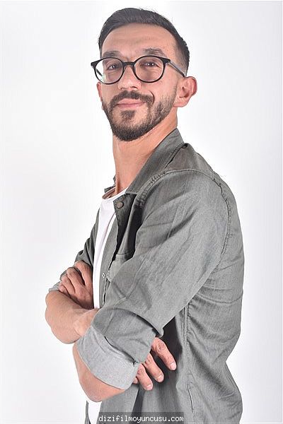 Erkek Oyuncular Adayımız Hüseyin